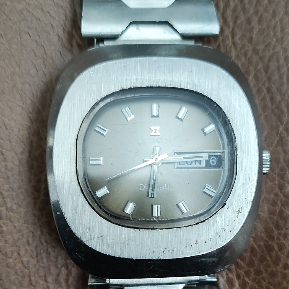 Edox Silver Smartwatch with Stainless Steel Case and Day/Date Display